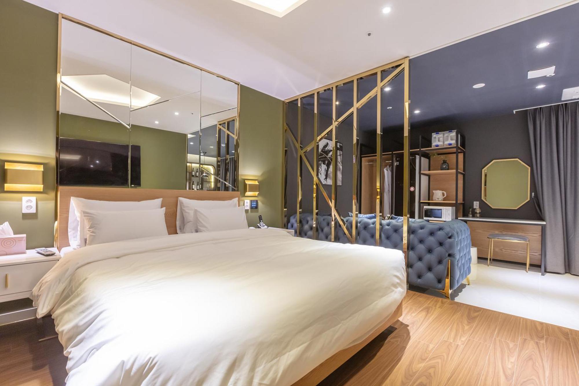 Nomad Hotel Gimhae ภายนอก รูปภาพ