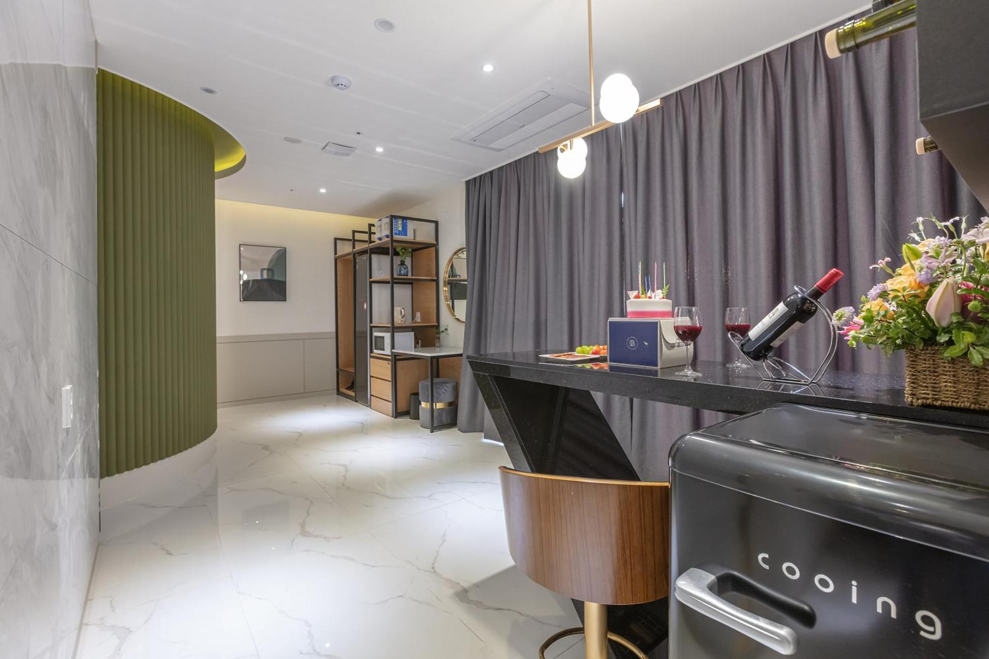 Nomad Hotel Gimhae ภายนอก รูปภาพ