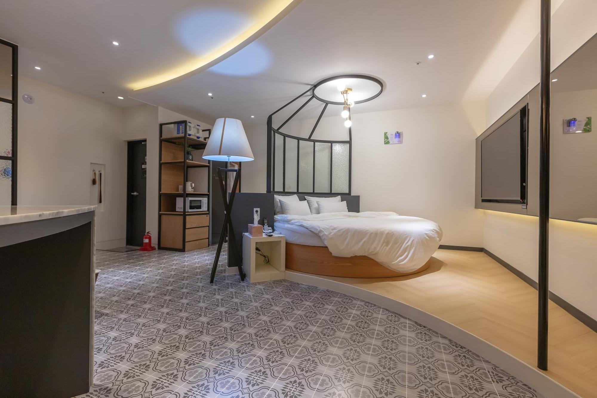 Nomad Hotel Gimhae ภายนอก รูปภาพ